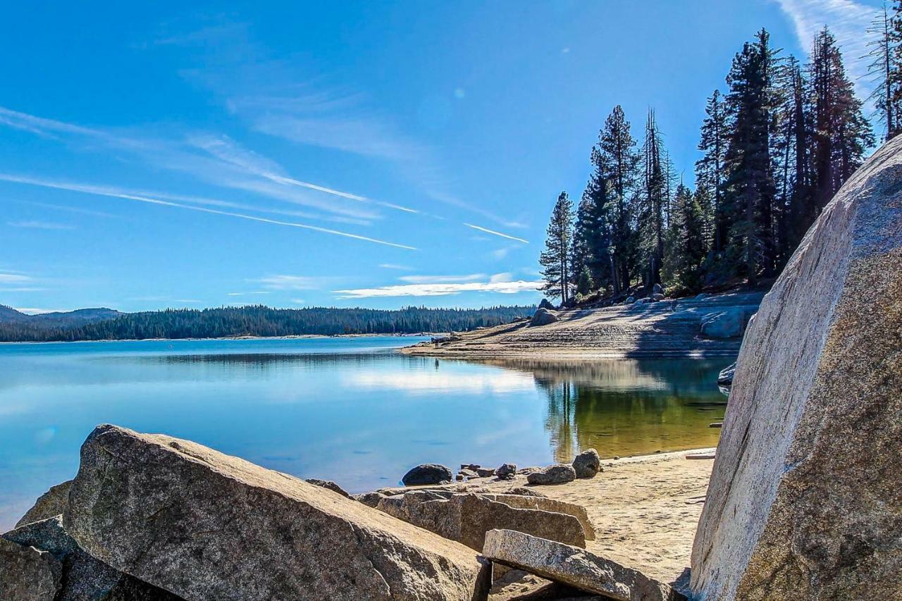 Water'S Edge Retreat Villa Shaver Lake Exterior photo